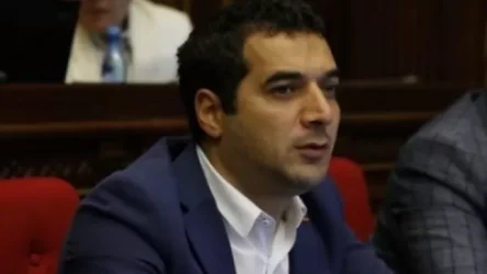 «Հրապարակ». Հրաչյա Հակոբյանը` Սամվել Ալեքսանյանից «մոյկա» նվեր ստանալու մասին