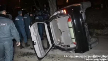 Արաքս-Արմավիր ավտոճանապարհին ավտոմեքենան կողաշրջվել է. վիրավորի վիճակը ծայրահեղ ծանր է