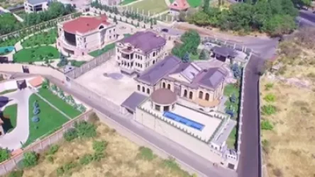 «Ժամանակ». Ինչպիսին կլինի Մոնումենտում նախկինների ապօրինի կառուցված շենքերի ճակատագիրը