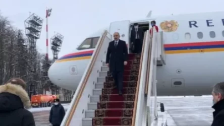 ՏԵՍԱՆՅՈՒԹ. Նիկոլ Փաշինյանին և Իլհամ Ալիևին Մոսկվայում դիմավորել են նույն արարողակարգով