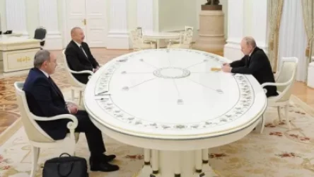 Փաշինյան-Պուտին-Ալիև հանդիպումը Կրեմլում շարունակվում է արդեն երեք ժամ