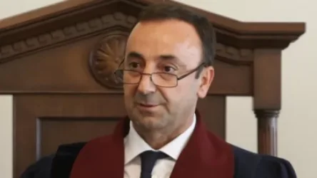 Կառավարությունը թոշակի է ուղարկում Հրայր Թովմասյանին