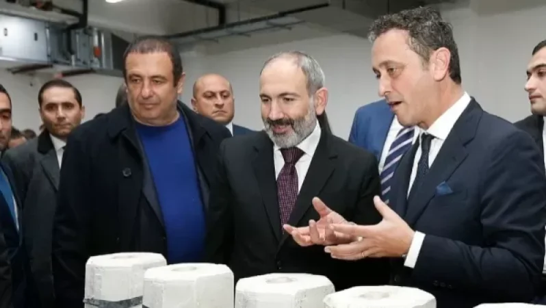 «Հրապարակ». Ծառուկյանի իտալացի գործընկերը հարցաքննվել է ՊԵԿ-ում