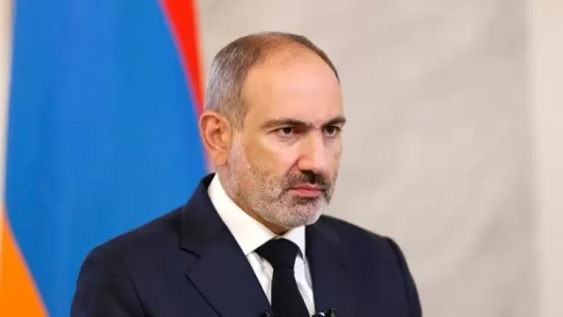 Պաշտոնյան հատուկ կուրս է անցել՝ Փաշինյանից քսուք վերցնելու համար. «Հրապարակ»