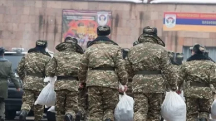 Զինակոչիկը դանակով հարվածել է զինկոմիսարիատի աշխատակցի դեմքին