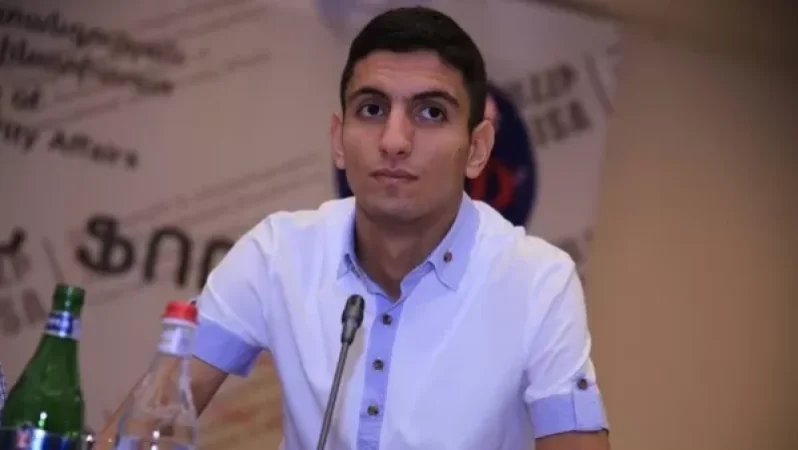 Պատգամավոր Երջանիկ Հակոբյանը Շահեն Հարությունյանին հեռացրել է աշխատանքից