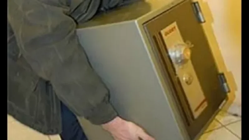 Ձերբակալվել է ընկերության տնօրենը․ չհրկիզվող պահարան է գողացել