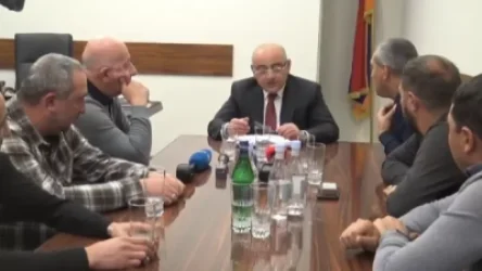 ՈՒՂԻՂ. Ավտոներկրողները հանդիպում են ՊԵԿ նախագահի առաջին տեղակալ Ռաֆիկ Մաշադյանի հետ