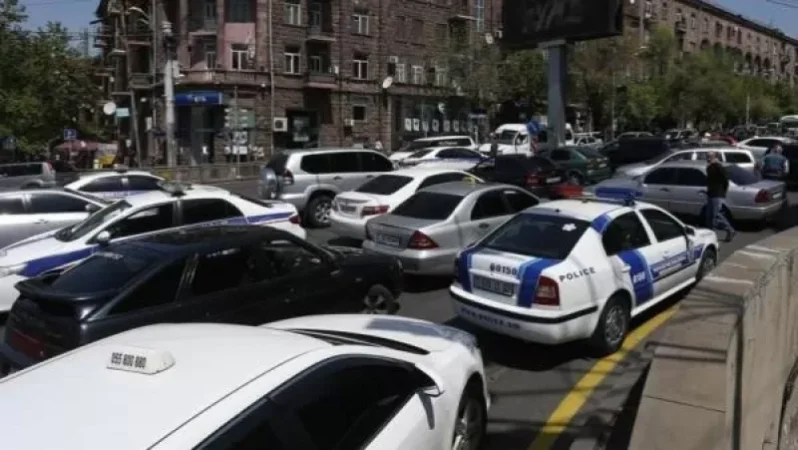 Վարորդների նկատմամբ տուգանային միավորներ չեն կիրառվի մինչև 2022-ի հուլիսի 1-ը. փոխոստիկանապետ Արա Ֆիդանյան