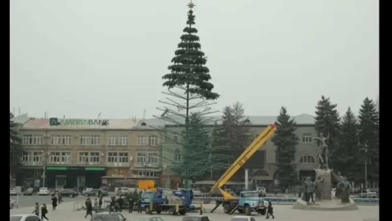 Գյումրու գլխավոր եղևնու տեղադրման աշխատանքները մեկնարկել են