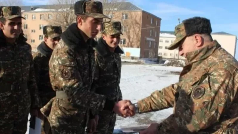 Պարտադիր ժամկետային ծառայությունն ավարտած զինծառայողները զորացրվել են