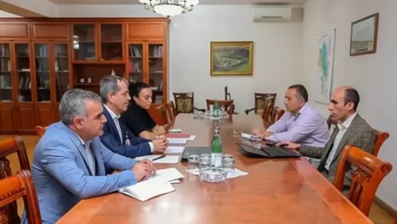 Արցախի պետական նախարարը և ԿԽՄ կոմիտեի ԼՂ պատվիրակության ղեկավարը քննարկում են ունեցել