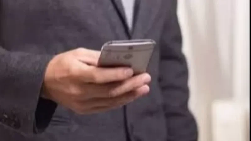 Երեխայի բջջայինց մուտք է գործել նախկի կնոջ սոցիալական էջ ու կիսամերկ լուսանկարները տարածել