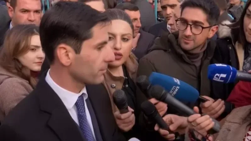 Բլից հարցեր Արարատի մարզպետին