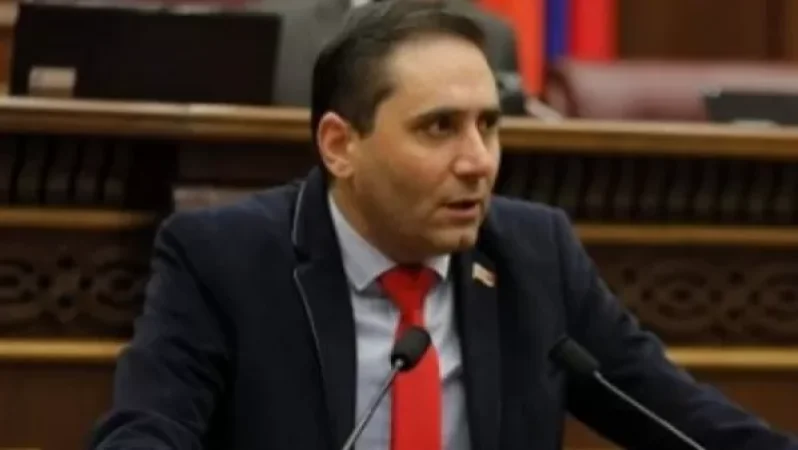 Ծառուկյանն ի՞նչ ասաց, որ բոլորը սենց միանգամից վատացան․ Արման Աբովյան