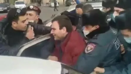 ՏԵՍԱՆՅՈՒԹ. Հանրապետության հրապարակից բերման է ենթարկվել ավտոերթի մասնակիցներից մեկը