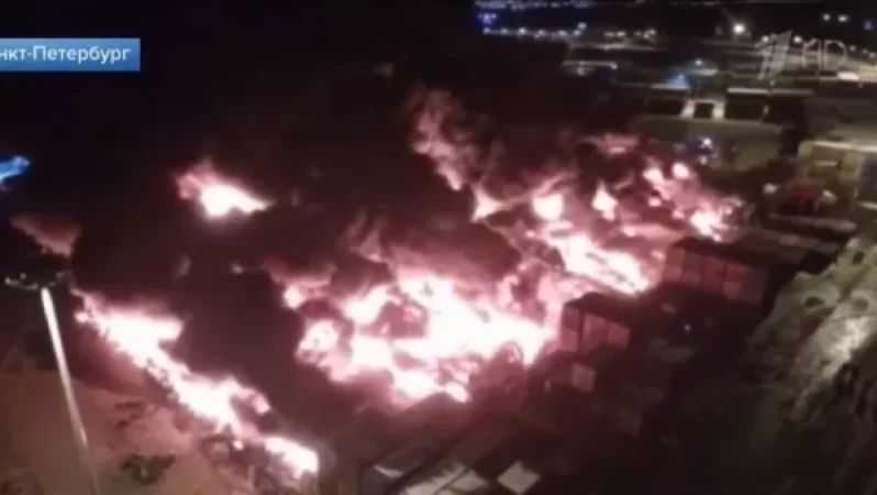 VIDEO: Firefighters Struggle to Extinguish Major Blaze in Southern Saint Petersburg