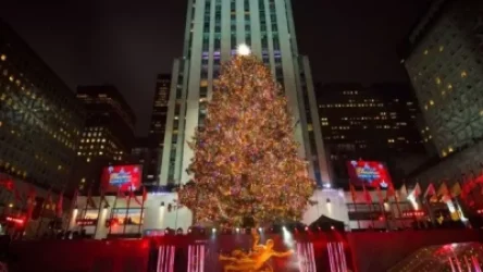 Նյու Յորքում վառվել են սուրբծննդյան գլխավոր տոնածառի լույսերը