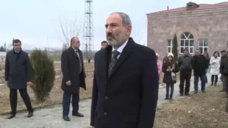 Նիկոլ Փաշինյանն այցելել է Շիրակամուտ՝ հարգանքի տուրք մատուցելու երկրաշարժի զոհերի հիշատակին