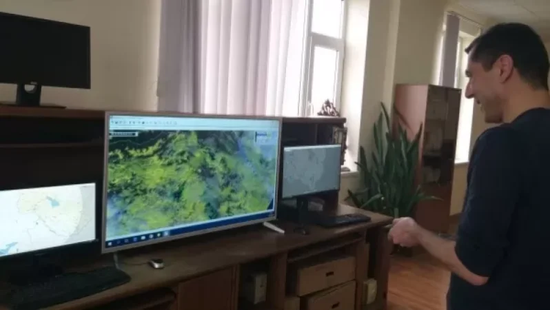 Ուզում եմ փոխել արևի վրա, բայց կնոպկան փչացել ա․ Սուրենյան