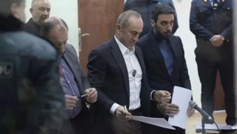 Ռոբերտ Քոչարյանի և մյուսների գործով դատական նիստը, դեռ չսկսված, ընդմիջվեց