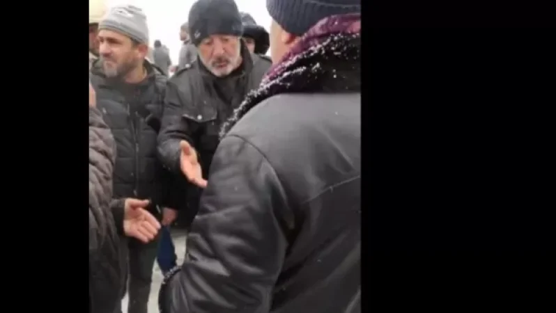 VIDEO: Entrance to Syunik Blocked for Vazgen Manukyan and 17 Political Parties
