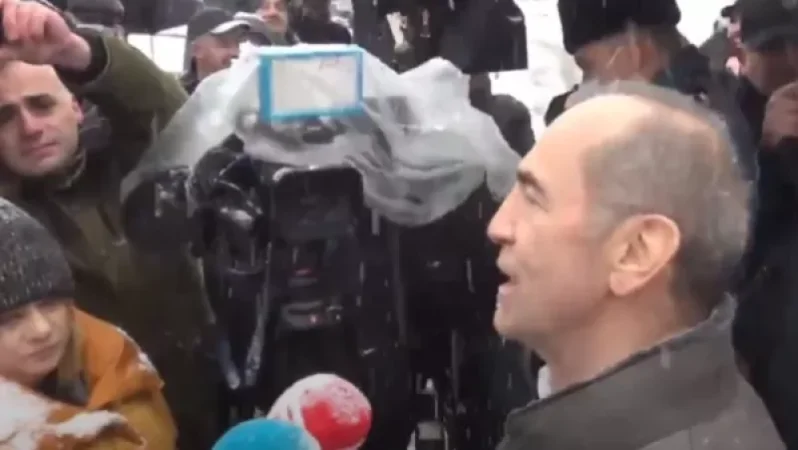 VIDEO: R. Kocharyan Exits Court and Address Supporters