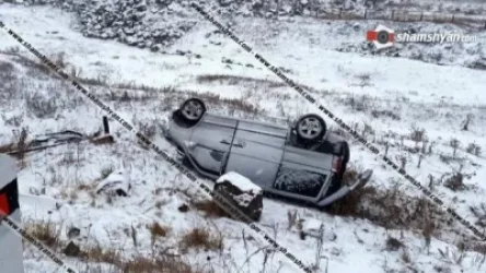 63-ամյա վարորդը Mercedes Vito մակնիշի ավտոմեքենայով, ճանապարհի մերկասառույցի պատճառով՝ գլխիվայր հայտնվել է ձորակում