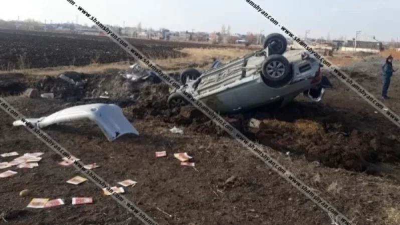 Շիրակի մարզում Toyota-ն վթարի է ենթարկվել ու գլխիվայր շրջվել. վիրավոր վարորդը հիվանդանոցում է