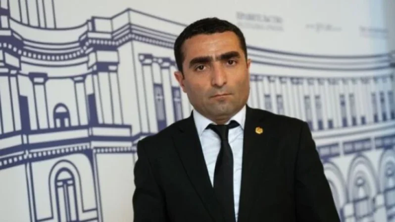 Ռոմանոս Պետրոսյանն ազատվել է Պետական վերահսկողական ծառայության ղեկավարի պաշտոնից