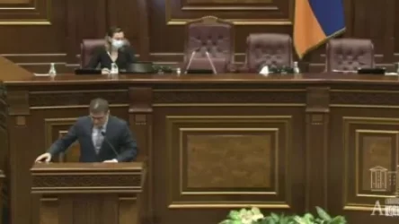 ՏԵՍԱՆՅՈՒԹ. Ստեփանակերտի փողոցներում հայկական դրոշները փոխարինվել են ռուսականով. Արման Բաբաջանյան