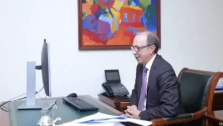 Արա Այվազյանը և Ստեֆ Բլոկը կարևորել են ԼՂ խաղաղ գործընթացի վերականգնումը ԵԱՀԿ ՄԽ համանախագահության շրջանակում