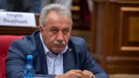 Սասուն Միքայելյանը որդու պատճառո՞վ է նեղացել. Փաշինյանը մերժել է որդուն մտցնել ընտրացուցակ․ «Հրապարակ»