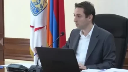 ՈՒՂԻՂ. Ընթանում է ավագանու նիստը