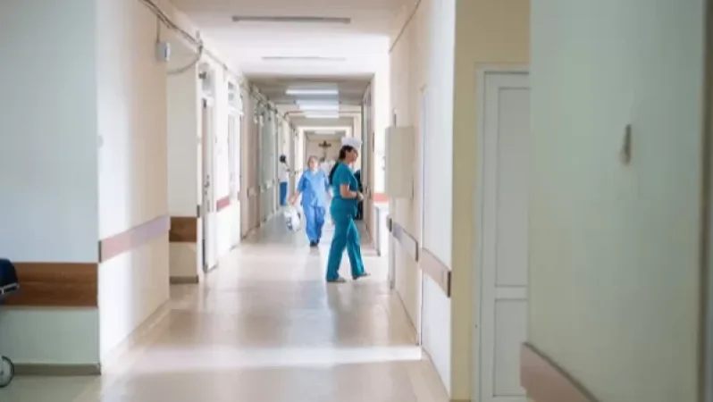 Ոստիկանները հիվանդասենյակում ծեծել են դիրքապահի, օգնության հասած գյուղապետը նույնպես ծեծի է ենթարկվել. մանրամասներ