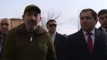 ՈԻՂԻՂ. Փաշինյանը Գյումրու Տիգրան Մեծ փողոցում է