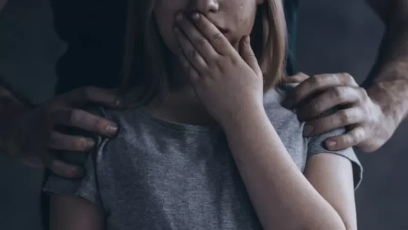 Տատը նկարել է ինչպես է հայրը սեռական բռնության ենթարկել 9-ամյա աղջկան