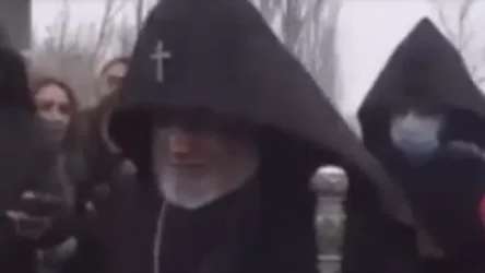 ՏԵՍԱՆՅՈՒԹ. Ցավում եմ, որ ձայնս բարձրացրեցի. Կաթողիկոսը՝ լրագրողներին