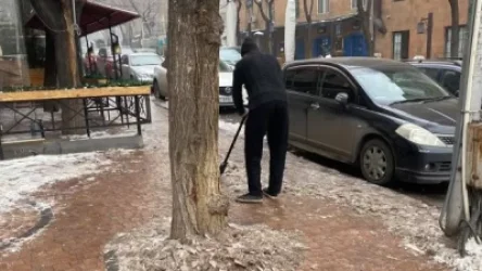 ԼՈՒՍԱՆԿԱՐ. Ամոթ քեզ Երևանի քաղաքապետարան. Օտարերկրացին է մաքրում Կասկադի սառույցը.Սուրեն Սարգսյան