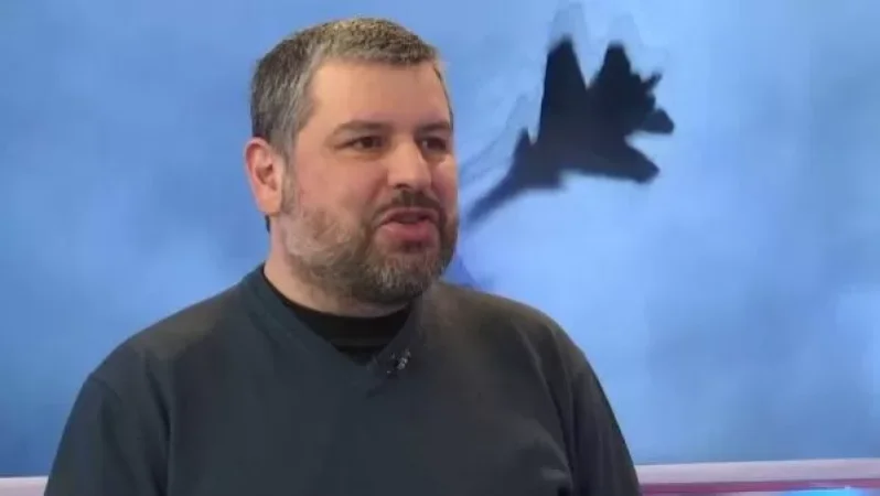 Հետևողական ձևով, մեզ համոզել են, որ մեր բանակն ընդամենը պետբյուջեն թալանելու համար է. Կարեն Վրթանեսյան