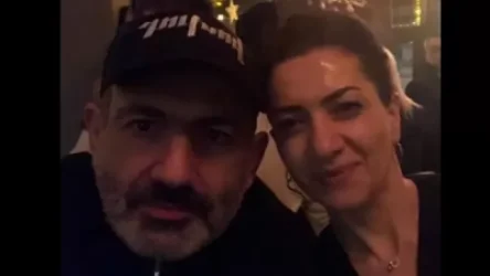 Լիբանանահայի` Երևանում բացած բարում վայելում ենք հայկական նոր բրենդը` ծիրանի կոնյակ. Փաշինյան