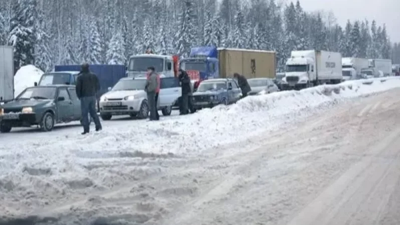 Գեղաձոր-Ծիլքար ավտոճանապարհին մերկասառույցի հետևանքով առաջացել են բեռնատարների կուտակումներ