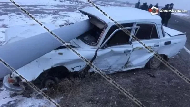 «Մոսկվիչը» բախվել է գազատարին, BMW-ն էլ՝ բազալտե հենապատին. կան վիրավորներ