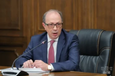 Պատմության ուրացում, ազգային պառակտում՝ Հայաստանի զրոյական կետը․ Արա Այվազյան