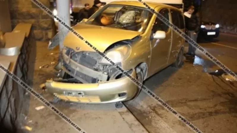 «Բելաջիո» ռեստորանի մոտ մեքենաներ են բախվել