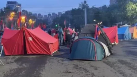 «Որոշել են Վոլոդինի և Լավրովի այցերի կապակցությամբ հանել Ֆրանսիայի հրապարակի վրանները». Խամոյան