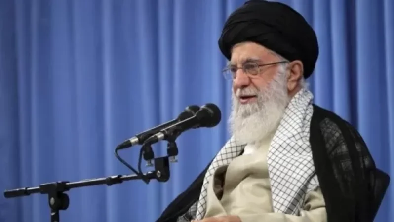 Խամենեին Մեծ Բրիտանիային, Գերմանիային և Ֆրանսիային ԱՄՆ-ի խամաճիկներ է անվանել