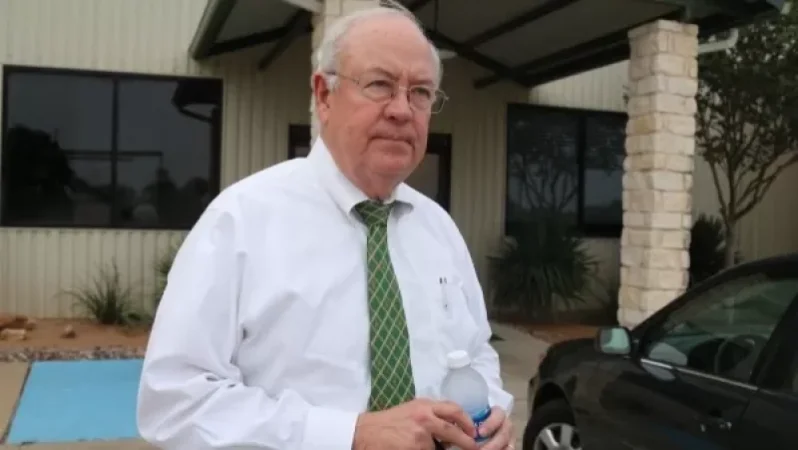 Քլինթոն-Լևինսկի սկանդալի գործով փաստաբանը կպաշտպանի Թրամփին