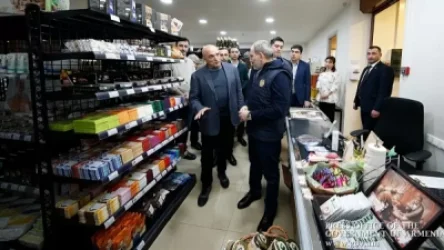 Վարչապետը ծանոթացել է CARD հիմնադրամի գործունեությանը և կարևորել ժամանակակից գյուղատնտեսության համար անհրաժեշտ գիտելիքների տարածումը