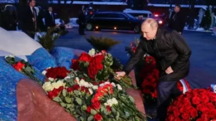 ՏԵՍԱՆՅՈՒԹ. «Երկիրը պետք է հիշի նման մարդկանց». Պուտինը մասնակցել է Ելցինի ոգեկոչման արարողությանը